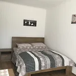 Apartment Balatonkenesei Vendeghaz *