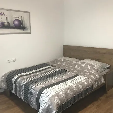 Balatonkenesei Vendeghaz