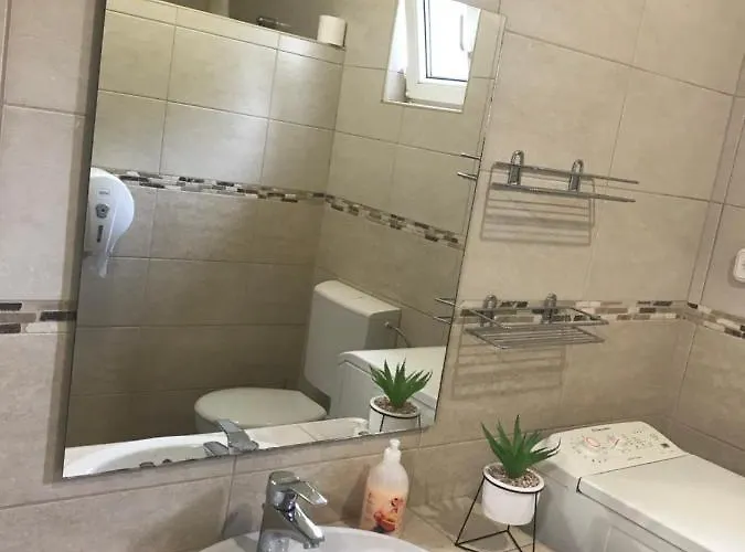 Balatonkenesei Vendeghaz Apartament Balatonkenese